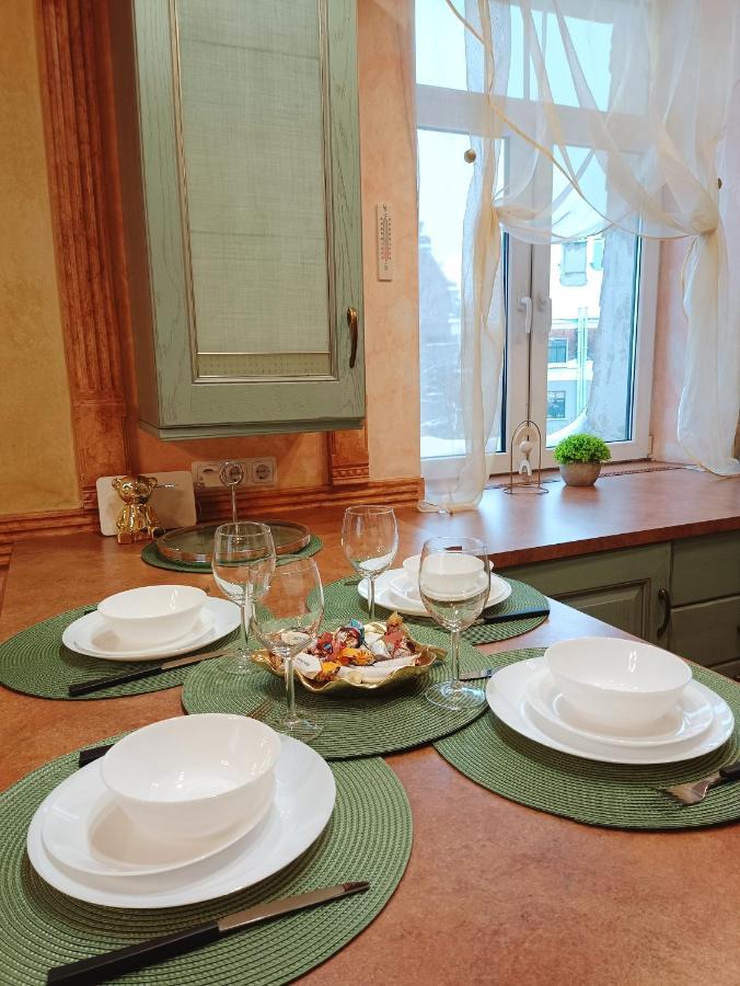 Old Town Retreat With Stunning Views 2 Bedroom Apartment Nearby The Church Of Saint Peter 리가 외부 사진