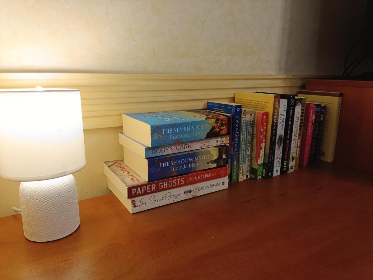 Old Town Retreat With Stunning Views 2 Bedroom Apartment Nearby The Church Of Saint Peter 리가 외부 사진