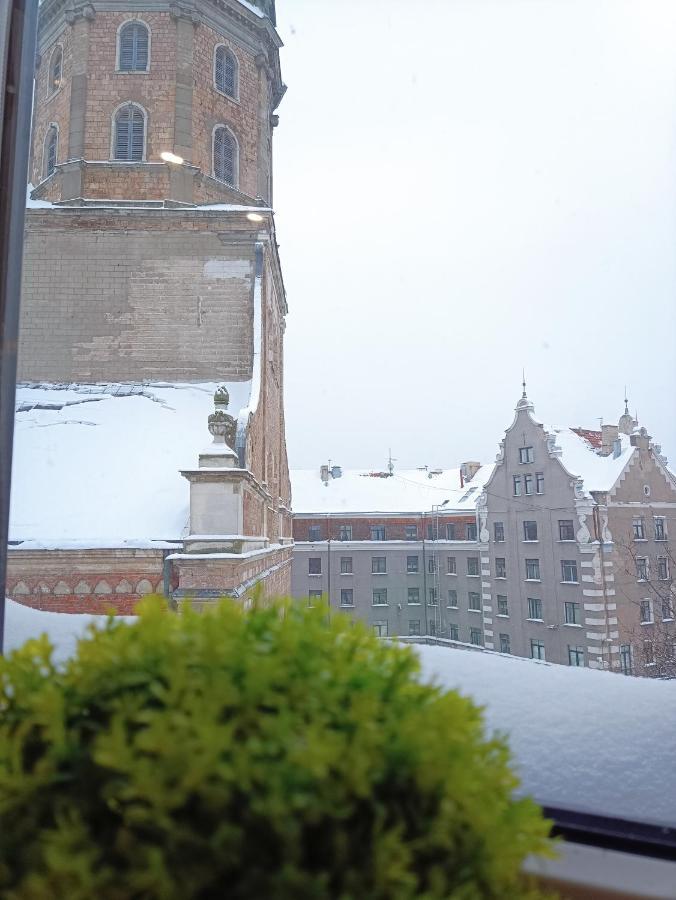 Old Town Retreat With Stunning Views 2 Bedroom Apartment Nearby The Church Of Saint Peter 리가 외부 사진