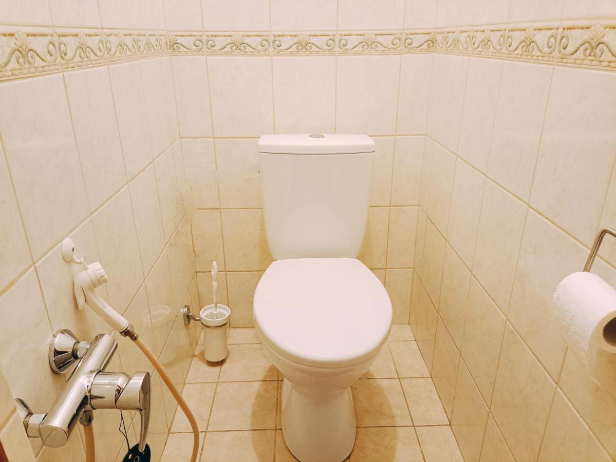 Old Town Retreat With Stunning Views 2 Bedroom Apartment Nearby The Church Of Saint Peter 리가 외부 사진