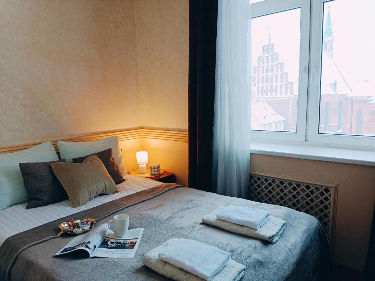 Old Town Retreat With Stunning Views 2 Bedroom Apartment Nearby The Church Of Saint Peter 리가 외부 사진